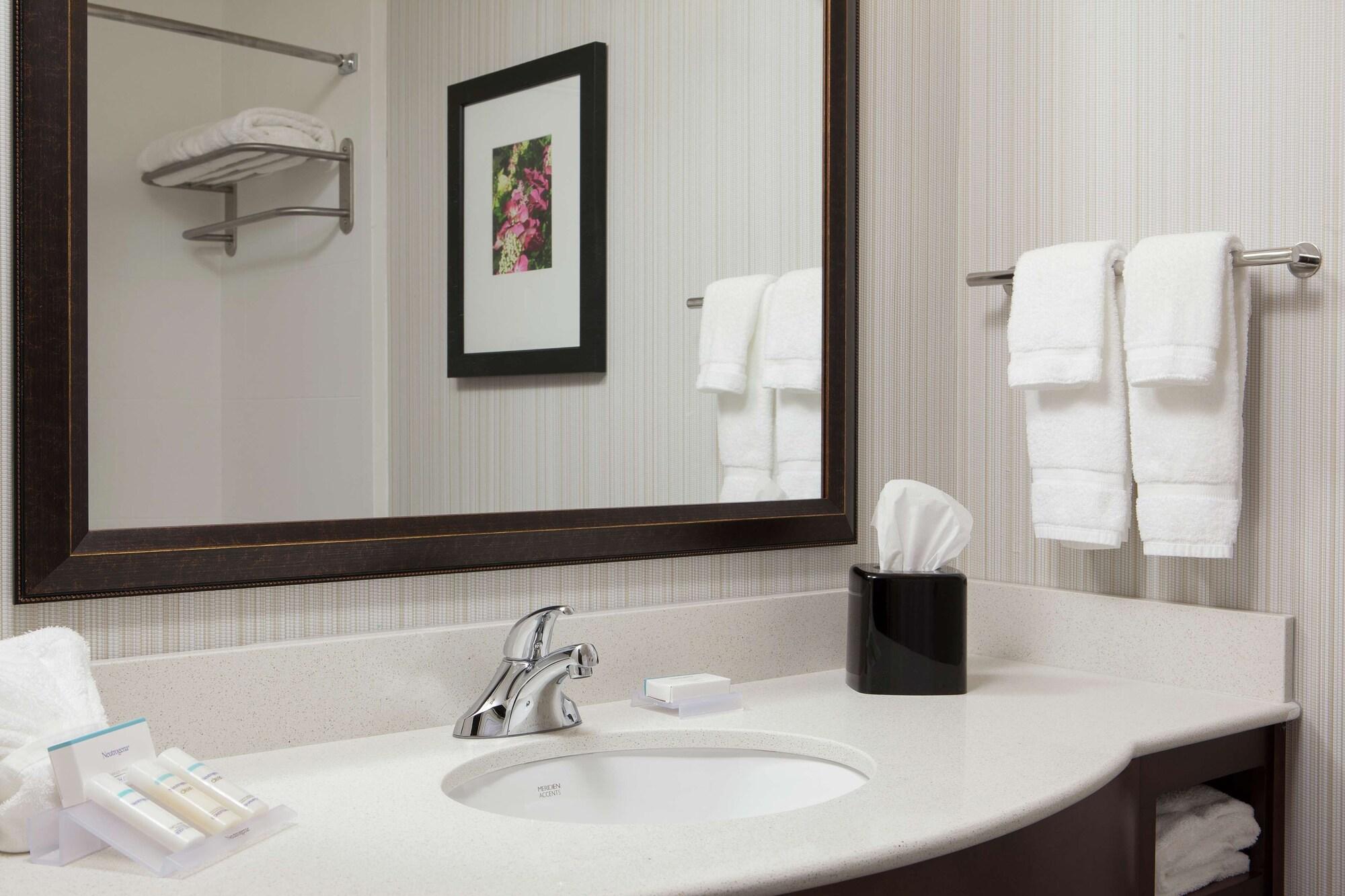 Hilton Garden Inn Bettendorf/ Quad Cities Экстерьер фото