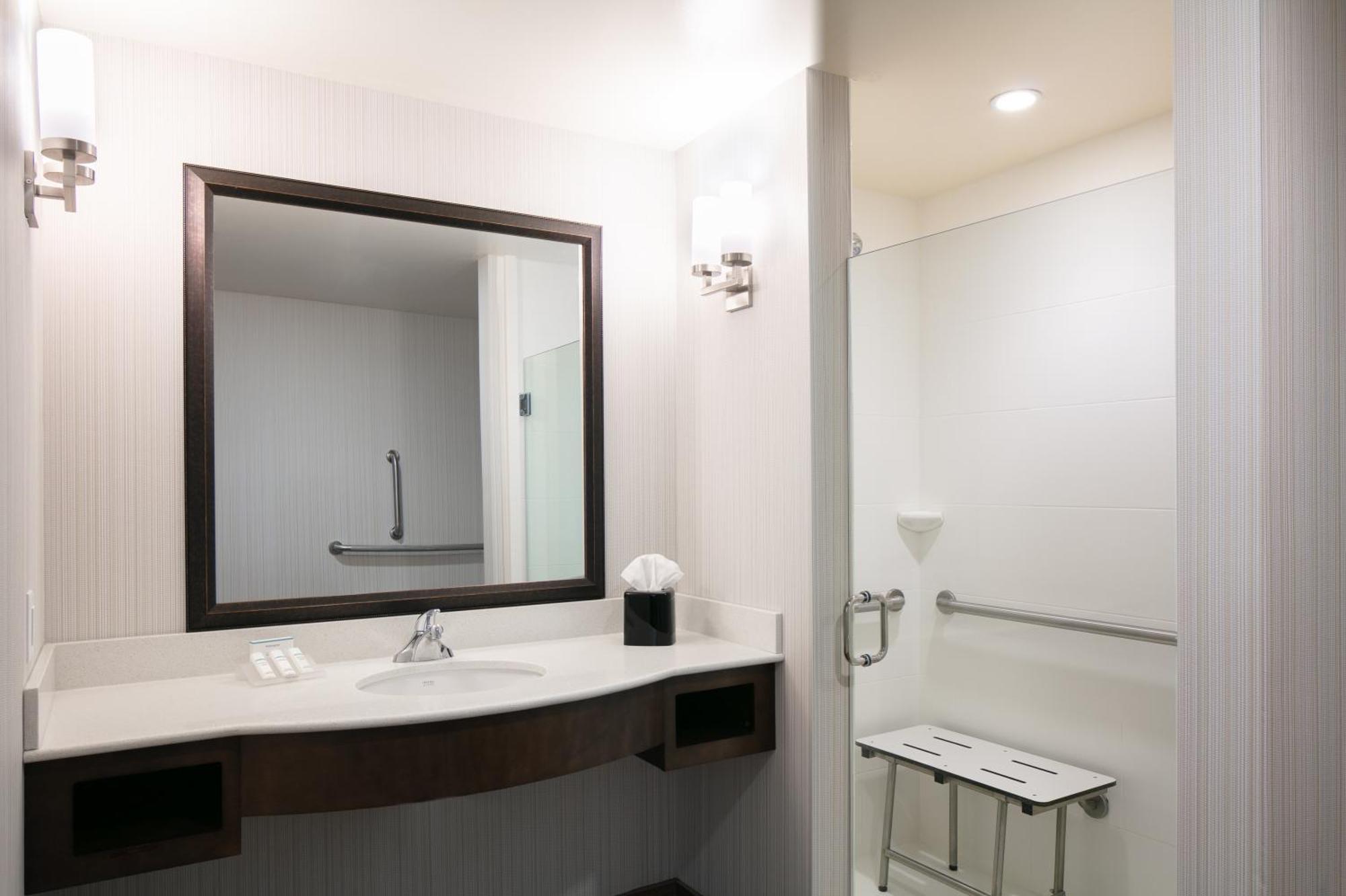 Hilton Garden Inn Bettendorf/ Quad Cities Экстерьер фото